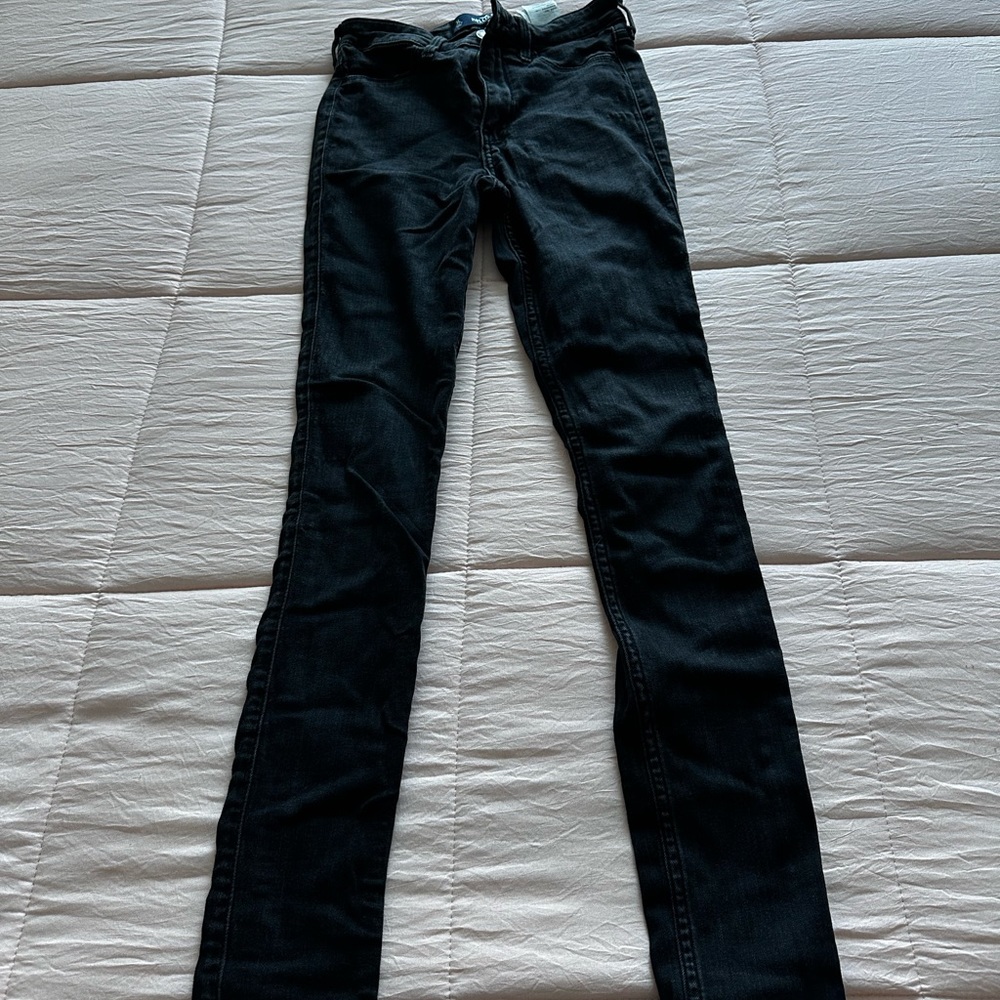 Black skinny jeans